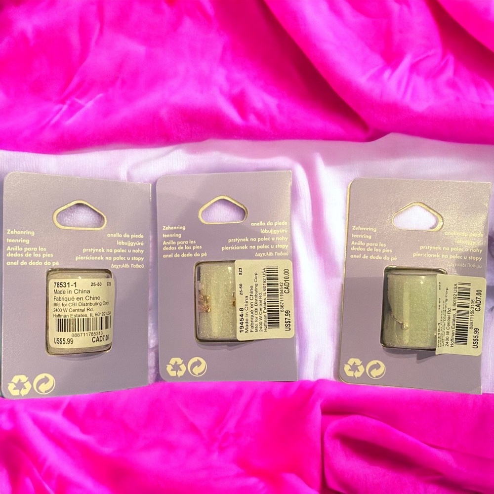 Claire’s Toe Rings (3 Included) - Picture 5 of 5